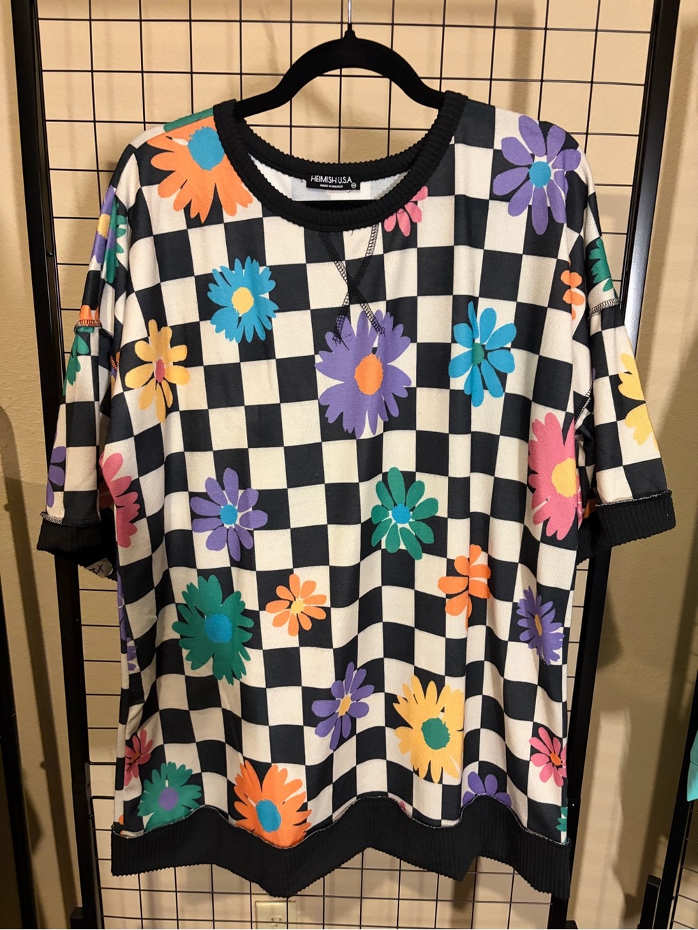 Heimish 2x/3x Checkered Floral Knit Top featuring Colorful Daisies